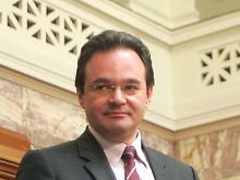 "Das kritische Datum ist der 19. Mai. Bis dahin muss die Unterstützung aktiviert sein", sagt der griechische Finanzminister Papakonstantinou.