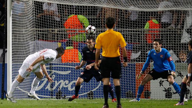Dreifache Chance auf den Triumph: FC Bayern schwärmt von sich selbst
