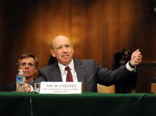 Goldman-Sachs-Chef Lloyd Blankfein muss vor dem Finanzausschuss des Senats Rede und Antwort stehen.
