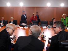 Sondersitzung des Kabinetts: Nach der Einigung zwischen Griechenland, EU-Kommission, IWF und EZB muss es jetzt schnell gehen.