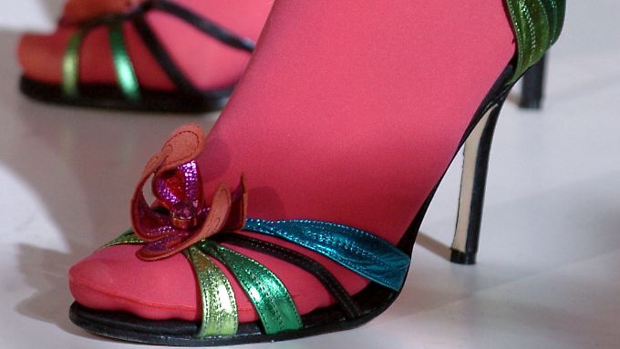Img_16_9_680_highheels.jpg