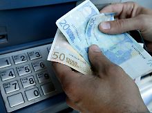 Einige Devisenexperten sehen den Euro bereits unter 1,20 Dollar fallen.