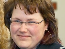 Die junge Witwe Ines S. freut sich über die Entscheidung.