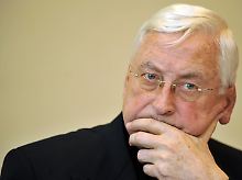Walter Mixa ist von seinem Amt als Bischof von Augsburg entbunden.
