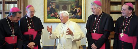 Der Papst hatte keine andere Wahl. Er musste Mixa fallen lassen.