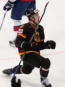 Alexander Barta feiert sein Tor zum 1:0. Es war die halbe Miete gegen die Slowakei.