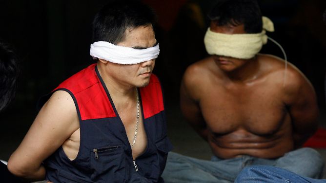 Trügerische Ruhe in Bangkok: Soldaten schießen Aufstand nieder