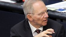 Schäuble stellt klar, die Regierung will die Finanztransaktionssteuer.