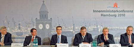 Die deutschen Innenminister tun sich schwer mit der Aufnahme von Guantánamo-Insassen.