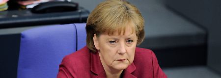 Angela Merkel wird zwischen den Flügeln ihrer Partei aufgerieben.