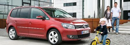 Als universell einsetzbares Familienauto ist der Touran auch vor dem Generationswechsel unangefochtener Spitzenreiter seines Segments.