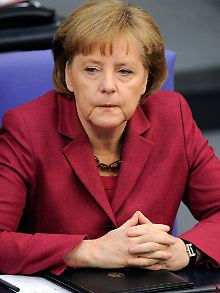Angela Merkel will sich in Sachen Opel das Heft nicht aus der Hand nehmen lassen. 