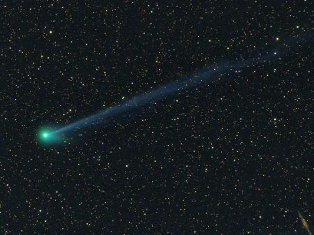 Um 2.00 Uhr nachts ist McNaught 2009 R1 am besten zu sehen.