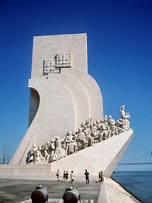 Denkmal der Seefahrer an der Tejo-Mündung in Lissabon.