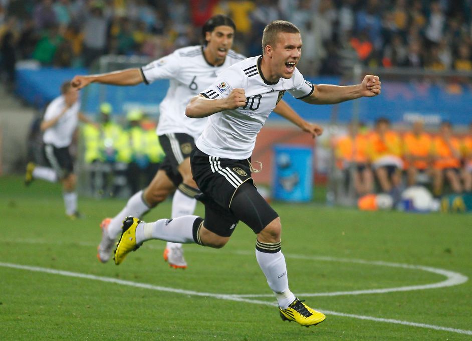 external image O_1000_680_680_2010-06-13T184415Z-01-WCP551-RTRMDNP-3-SOCCER-WORLD.JPG1148241977895814017.jpg