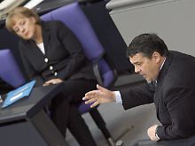 Sigmar Gabriel bietet der Regierung Unterstützung an.
