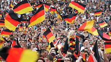 Der Bankkunde hatte nicht einmal Verwendung für das Fanpaket.