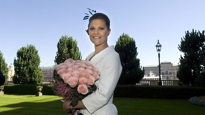 Ein Märchen wird wahr: Prinzessin heiratet Fitnesstrainer