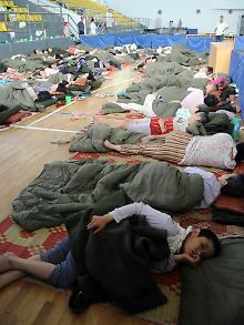 Hunderttausende müssen in Sicherheit gebracht werden (Foto: Notquartier in einer Turnhalle in Nanping in der provinz Fujian).