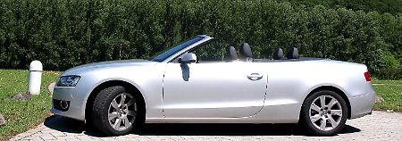 Charmeur für Sonnenanbeter: Das Audi A5 Cabrio konnte sich trotz des offenen Dachs die gefälligen Konturen des Coupés bewahren.