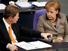 Im Herbst muss es laufen: Die Stimmung in der Regierung ist alles andere als gut. Die FDP gibt der Kanzlerin einen Großteil der Schuld.