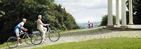 Locker jede Steigung nehmen: Gerade viele ältere Touristen mögen das Radeln mit dem E-Bike. 