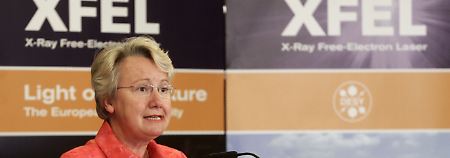 Bundesforschungsministerin Annette Schavan während des offiziellen Startschusses für den Röntgenlaser XFEL am 5.6.2007 in Hamburg.