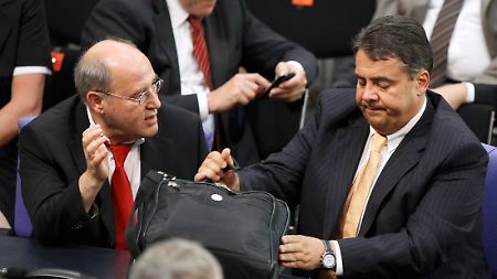Einseitig gesprächsbereit: Gysi blitzt bei Gabriel ab.