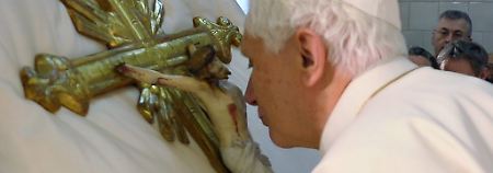Der neue Erlass stammt offenbar aus der Feder von Papst Benedikt XVI.
