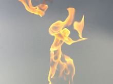 Das Geld ist weg, in Flammen aufgegangen.