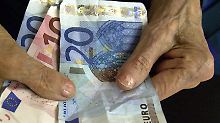 Die Deutschen geben derzeit mehr Geld aus.