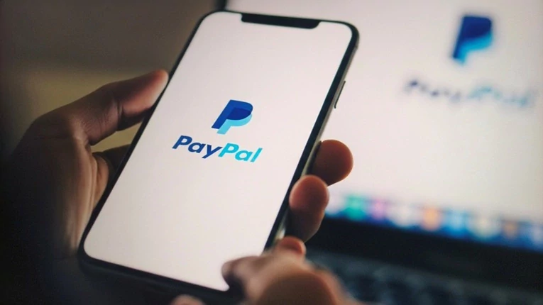 Transaktion bei eToro mit PayPal
