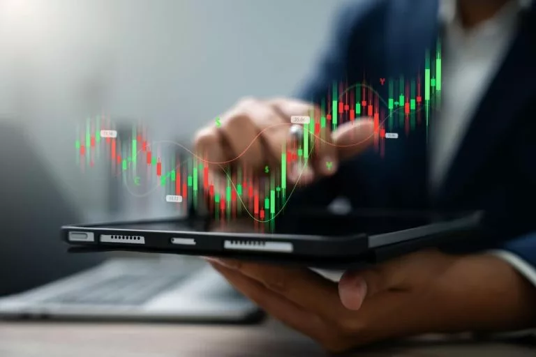 Dividendenaktien vs. Welt-ETFs