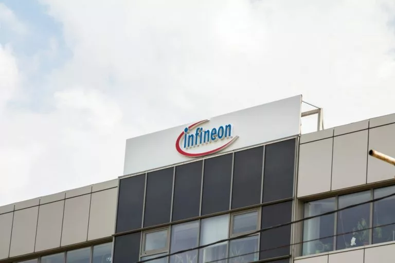 Infineon Technologies AG