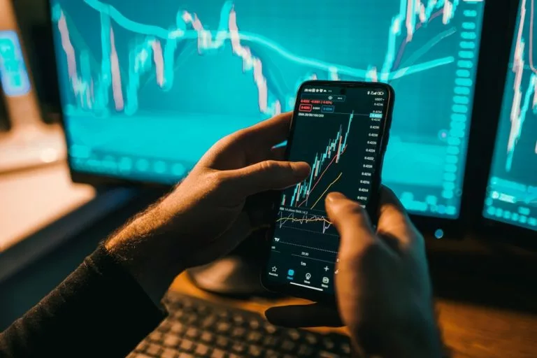 Social trading