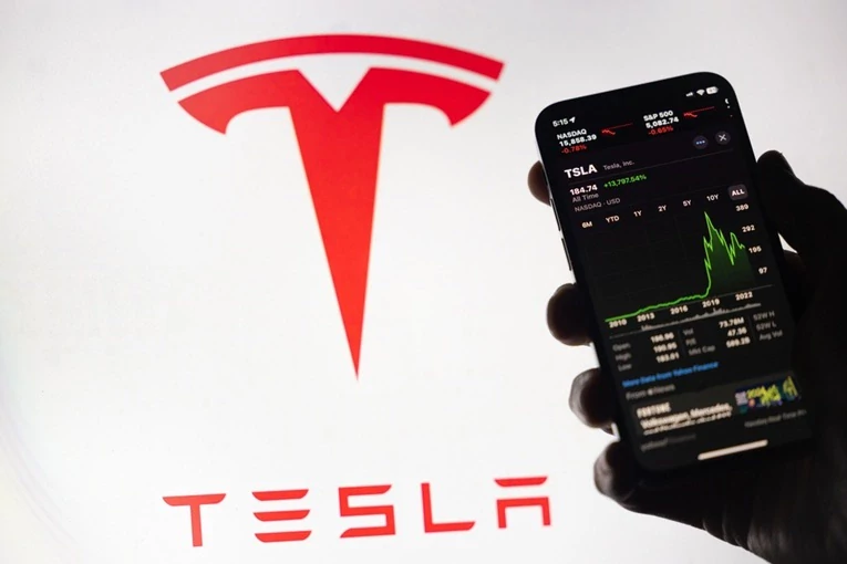 Tesla-Prognose morgen