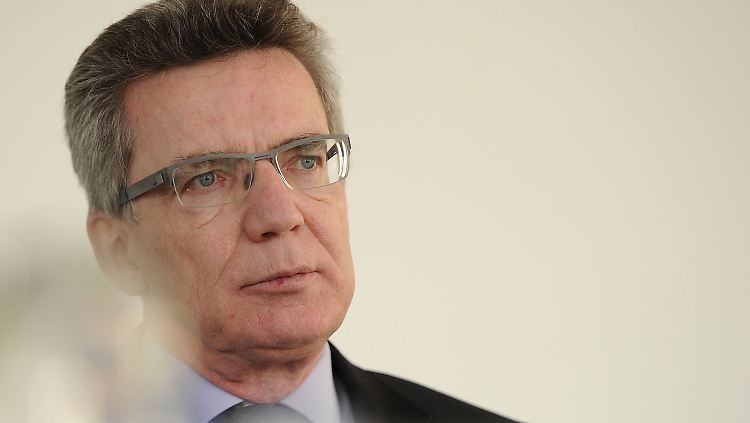 De Maizière gab vor wenigen Tagen den Slogan aus: "Der Wehrdienst darf kein Gammeldienst sein."