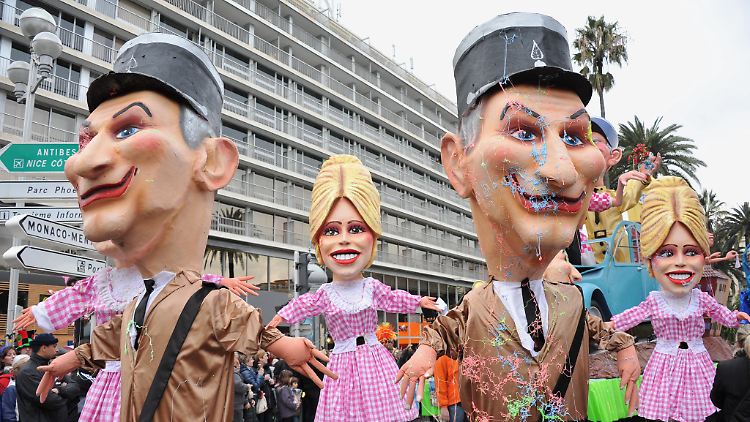 Noch heute ist die Figur des Gendarms von Saint Tropez sehr beliebt, wie hier beim Karneval in Nizza.