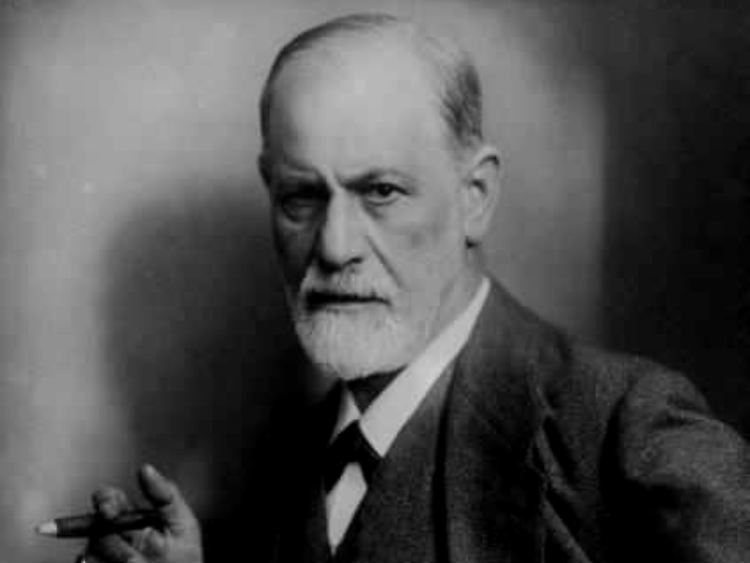 Mit edlen Zigarren besticht Franz seinen neuen Freund, damit er ihm das Geheimnis der Frauen verrät.