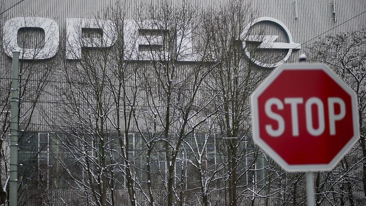 Opel-Vertriebschef Rieck zieht nach nur wenigen Monaten die Reißleine bei dem defizitären Autobauer.