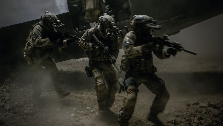 Die letzte halbe Stunde von "Zero Dark Thirty" gehört den Navy SEALs, die Jagd auf Osama bin Laden machen.
