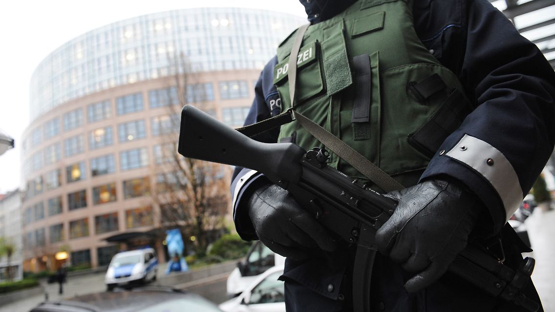 Laut Sicherheitsbehörden könnten Anschläge auf "markante Ziele" erfolgen. Genaueres erfährt man nicht.