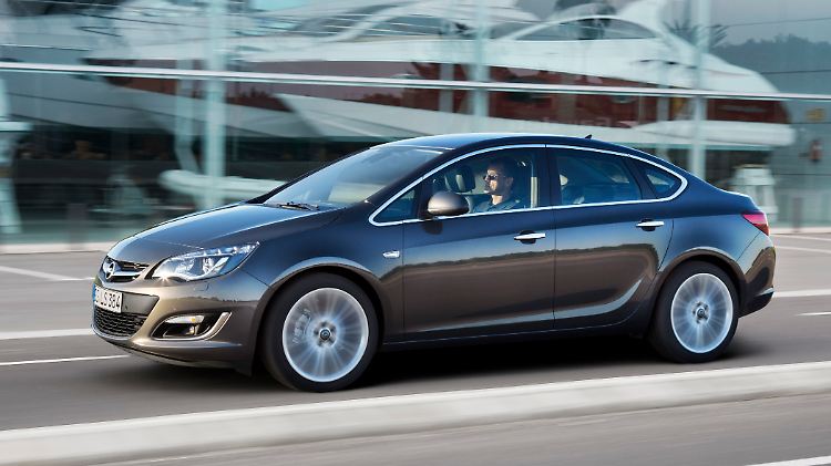 Den klassischen Rucksack gibt es bei der neuen Opel Astra Limousine nicht mehr.