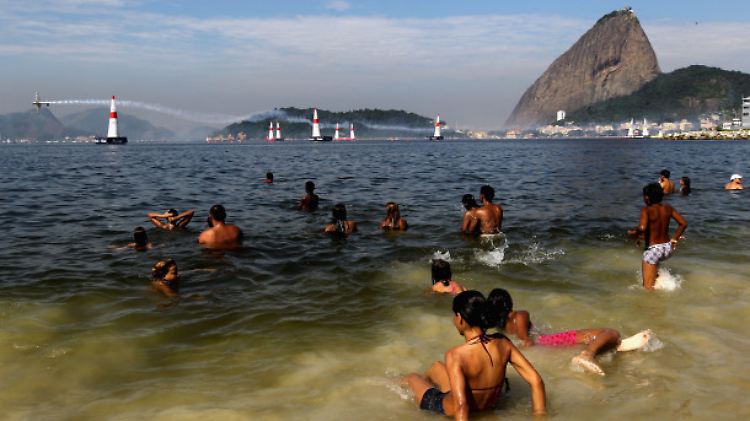 ... mit spektakulären Hintergründen, wie hier in Rio de Janeiro.
