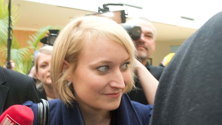 Im Mittelpunkt der Aufmerksamkeit: "Stern"-Journalistin Himmelreich.