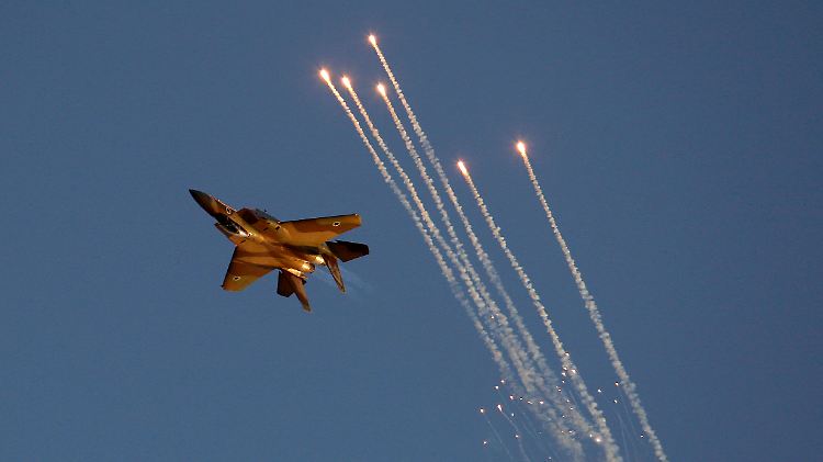 Israel will verhindern, dass die Hisbollah in den Besitz von modernen Luftabwehrraketen gerät. Denn Täuschkörpern zum Trotz könnten die eine Gefahr für israelische Patrouillenflüge über dem Libanon sein.
