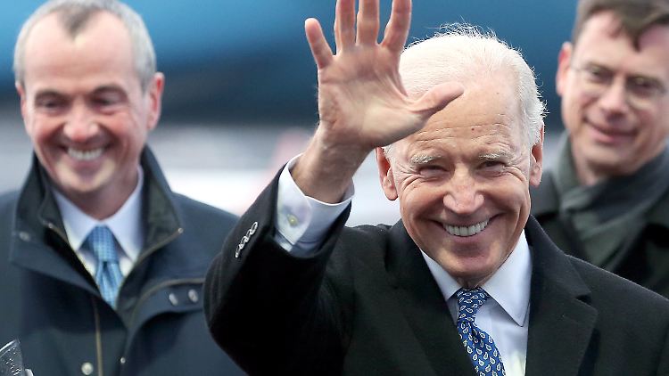 Biden bei seiner Ankunft in Berlin.