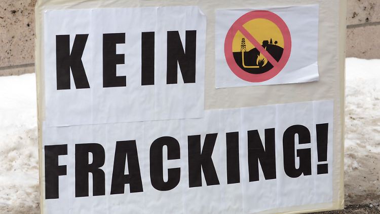 Umweltschützer sehen durch das Fracking Gefahren für das Grundwasser.