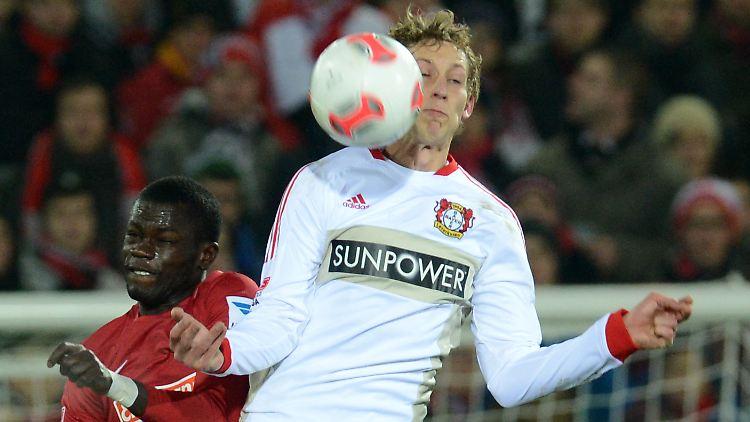 Bester Torschütze der Bundesliga: Stefan Kießling, Bayer Leverkusen.