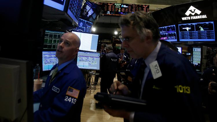 Der Dow hat die Marke von 14.000 Punkten überschritten.